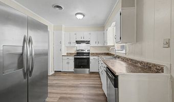 1925 W Whitney Ave, Albany, GA 31707