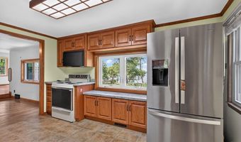 1103 S Darling Dr NW, Alexandria, MN 56308