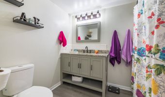 47 Sunnyside Dr, Athens, OH 45701