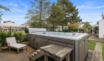 210 N BEACH Ave, Beach Haven, NJ 08008