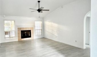902 SW Navajo Dr, Bentonville, AR 72712