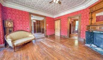 31 Franklin St, Belfast, ME 04915