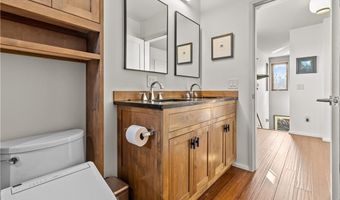 17 Jamaica Way, North Kingstown, RI 02852