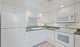 2621 COVE CAY Dr 407, Clearwater, FL 33760
