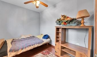 429 Edgewater Dr, Algonac, MI 48001