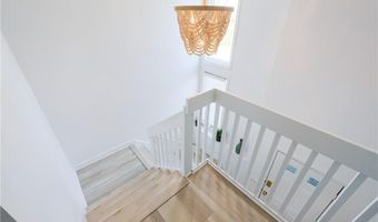 87 Nipmuc Trl B, North Providence, RI 02904