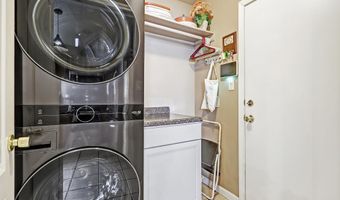 7012 RED HAWK Rd NE, Albuquerque, NM 87113