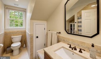 4 RIDGE Rd, Annapolis, MD 21401