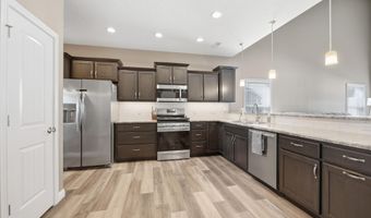 5617 Bear Creek Pass, Auburn, IN 46706