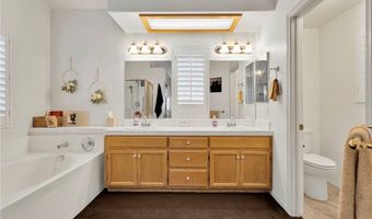 19581 Powhatan Rd, Apple Valley, CA 92308