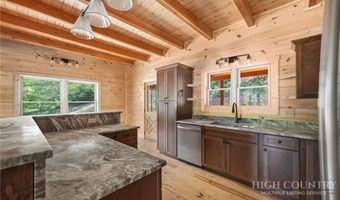 167 Apple Cove Rd, Banner Elk, NC 28604