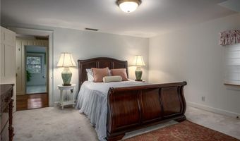 2 Cherry Ln, Bristol, RI 02809