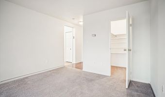6631 WAKEFIELD Dr 319, Alexandria, VA 22307