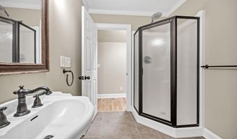 1368 Sunnyhill Dr, Camden, SC 29020