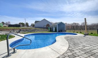6 LOBELL Rd, Abbottstown, PA 17301