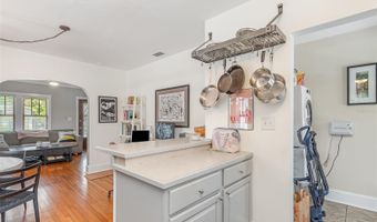 914 N SHINE Ave, Orlando, FL 32803