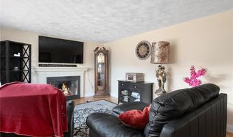 75 Autumn St, Cranston, RI 02910