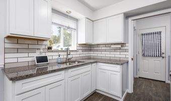 1113 Summer St, Algonac, MI 48001