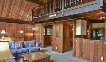 37 Lakeview Dr, Albrightsville, PA 18210
