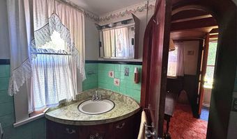 100 Webb St, Bennington, VT 05201