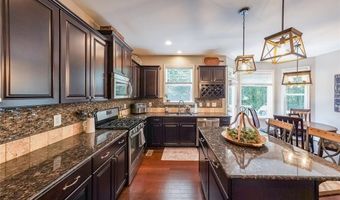 633 Wexford Ct, Acworth, GA 30102