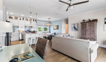 14 Tarpon St, Alligator Point, FL 32346