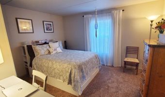 10550 SE 70th Ave 8, Milwaukie, OR 97222