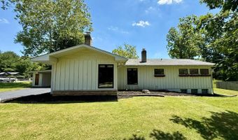 112 S 2nd St, Batesville, IN 47006