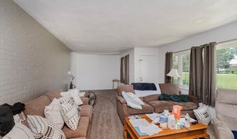 4232 Linden Ln, Anderson, IN 46011