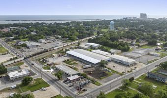 281 Oak St, Biloxi, MS 39530