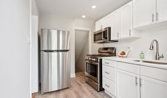 2146 S OAKLAND St S, Arlington, VA 22204