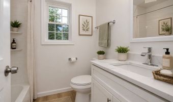 68 Tariffville Rd, Bloomfield, CT 06002