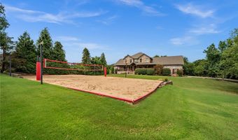 9915 E Plentywood Rd, Bentonville, AR 72712