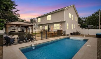 140 Pennant Ave, Beachwood, NJ 08722