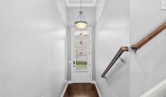 1044 Township Sq, Alpharetta, GA 30022