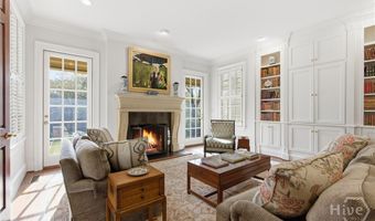 221 Hamilton Rd, Athens, GA 30606