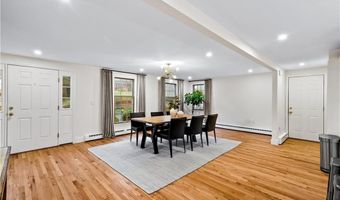 14 Sheri Dr, Coventry, RI 02816