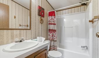 13170 Farm Road 1157, Aurora, MO 65605