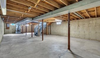 1020 Cable Ave, Beachwood, NJ 08722