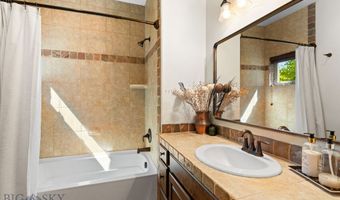 2452 Creekwood Dr, Bozeman, MT 59715