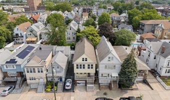 127 W 51ST St, Bayonne, NJ 07002