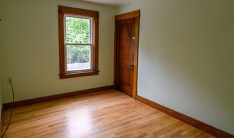 136 Oak Grove Ave, Brattleboro, VT 05301