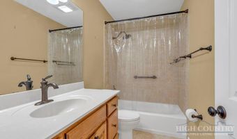 123 Liberty Ln, Banner Elk, NC 28604