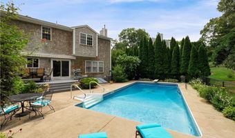 364 Orchard Woods Dr, North Kingstown, RI 02874