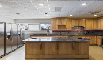 27 W530 High Lake Ave, Winfield, IL 60190