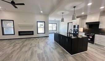 1064 Duke Dr, Bauxite, AR 72011