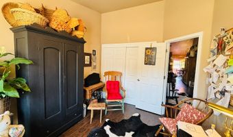 948 Counrty Ln, Angels Camp, CA 95222