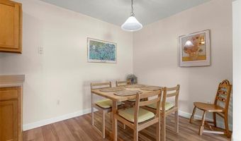 10037 Allen Pointe Dr, Allen Park, MI 48101