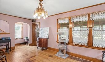 1634 Greenlawn Ave, Akron, OH 44301