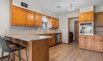 6409 Trail Dr, Bartlesville, OK 74006